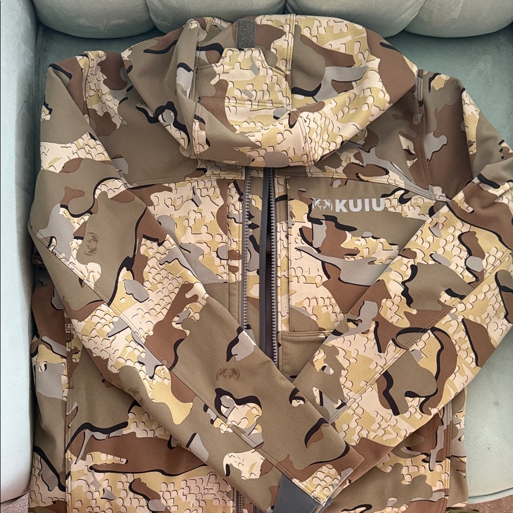 KUIU Kids Camo Hoodie in Brown and Tan - Guide L 14/16